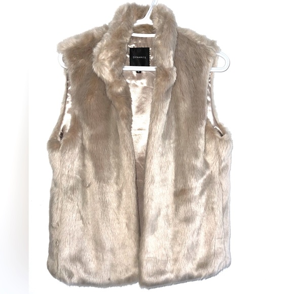 Dynamite Faux fur Beige Vest - Picture 1 of 3